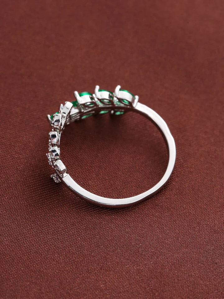Lyselle vivara ring
